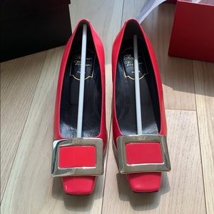 Roger Vivier Belle Pump
